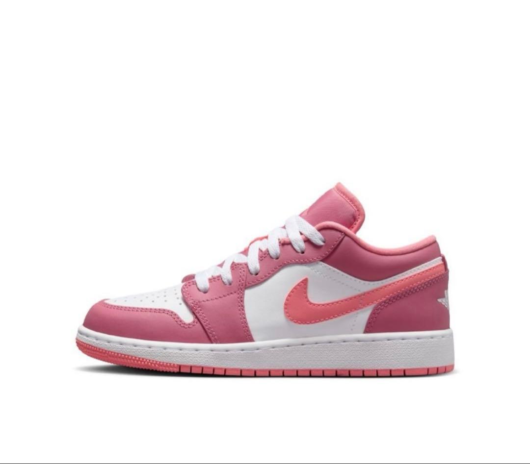 エアジョーダン　NIKE ナイキ　1LOW デザートベリー　スニーカー