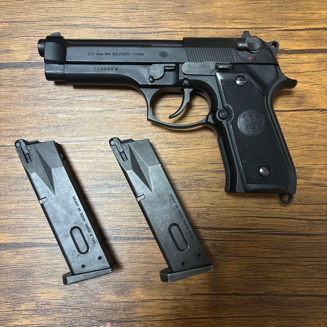 【値下げ○】東京マルイ M92F ガスガン 予備マガジン付き