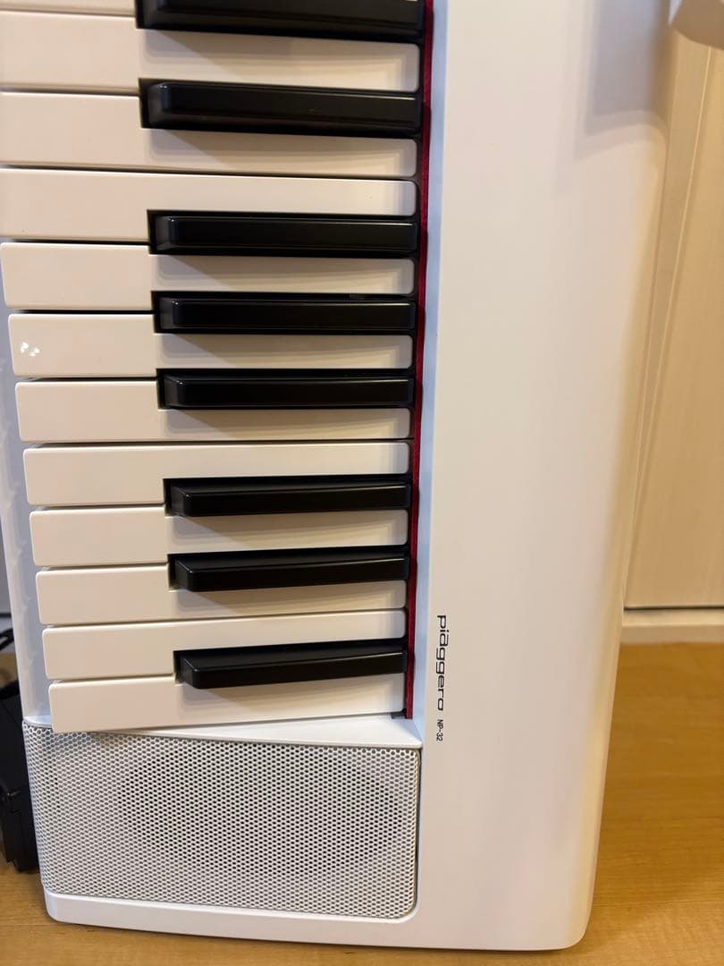ヤマハYAMAHA piaggero NP-32 ホワイト スタンド・保証書付き