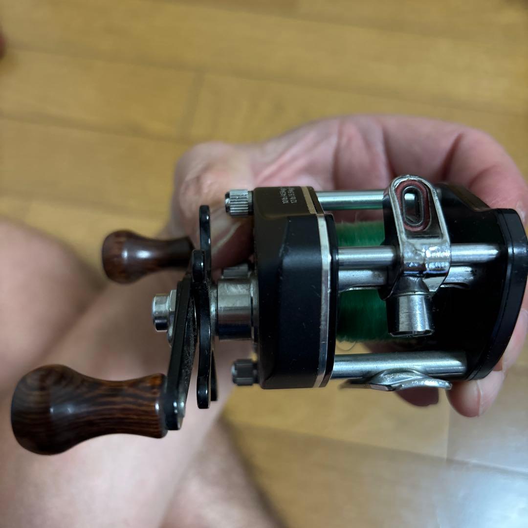 Daiwa PHANTOM SM10 ベイトリール