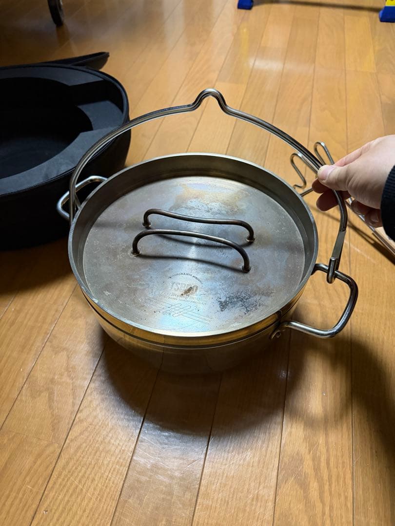 【村の鍛冶屋】ダッチオーブン10インチ“取っ手 ケースセット\"※3回使いました