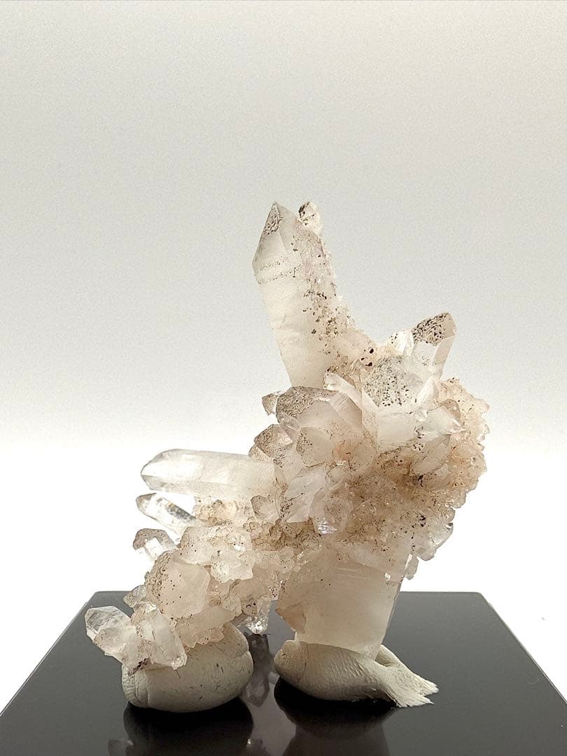 ピンク　サマディ　クォーツ　原石　鉱物　標本　天然石　水晶　石　ヘマタイト