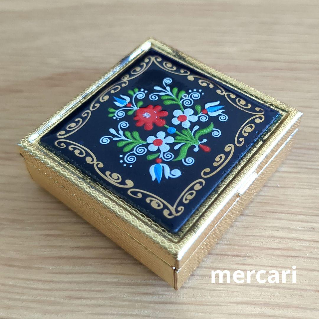 オーストリア　ウィーン　エナメル　ピルケース　小箱　ヴィンテージ　赤白花