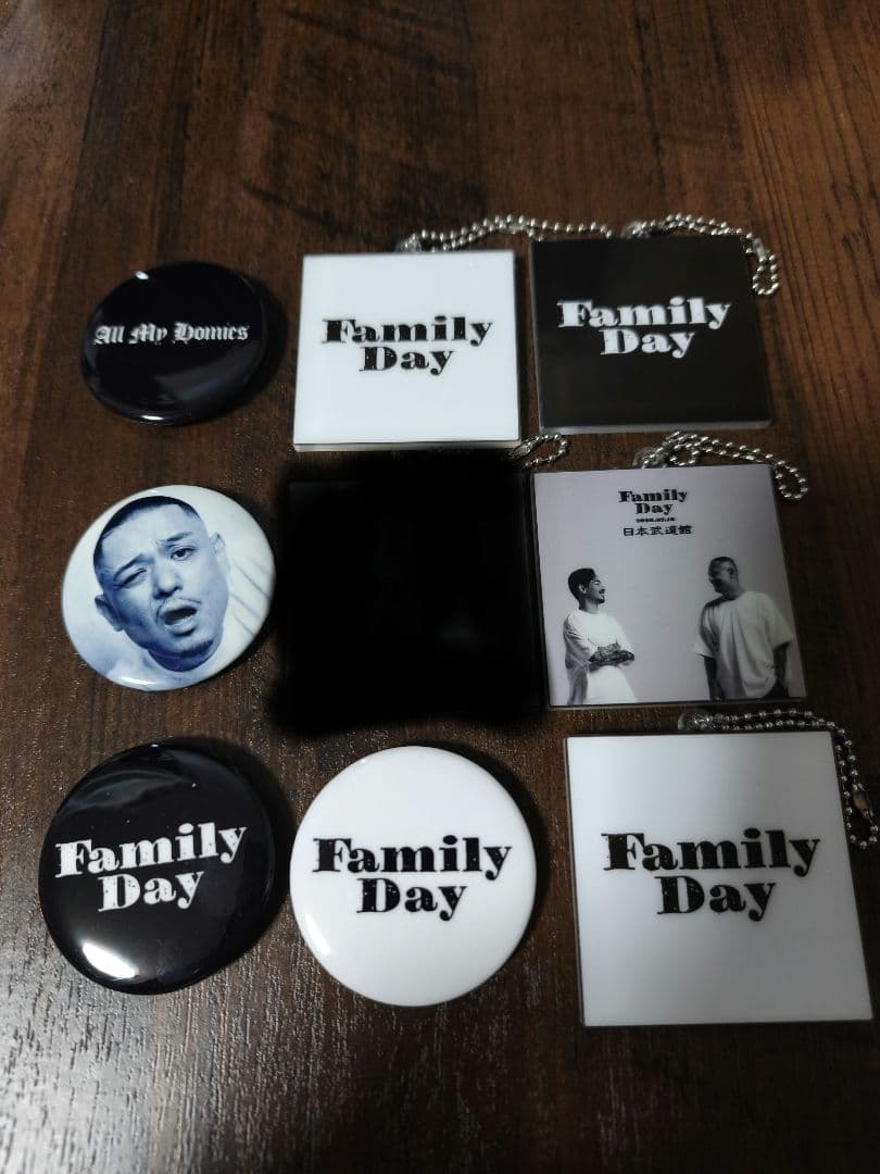 ZORN Family Day キーホルダー　缶バッチ　ステッカーセット