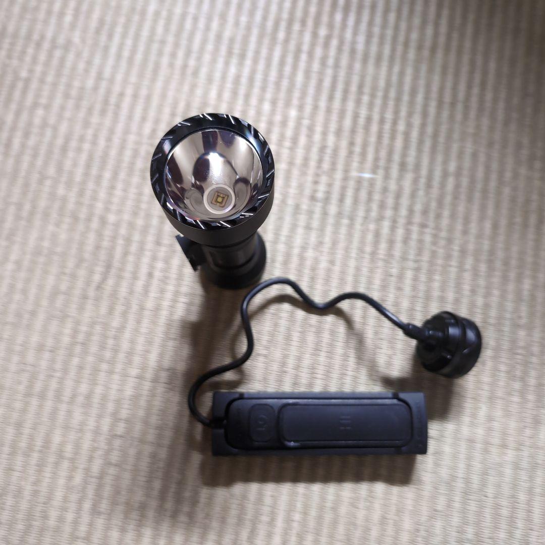 【実物】OLIGHT オーライト Javelot Tac P タクティカルライト