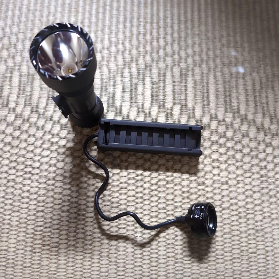 【実物】OLIGHT オーライト Javelot Tac P タクティカルライト