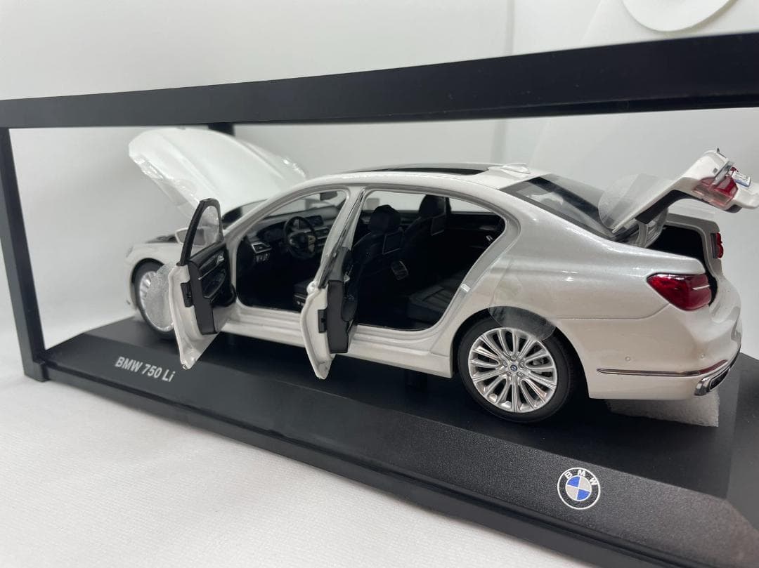特注 1/18  750Li ホワイト