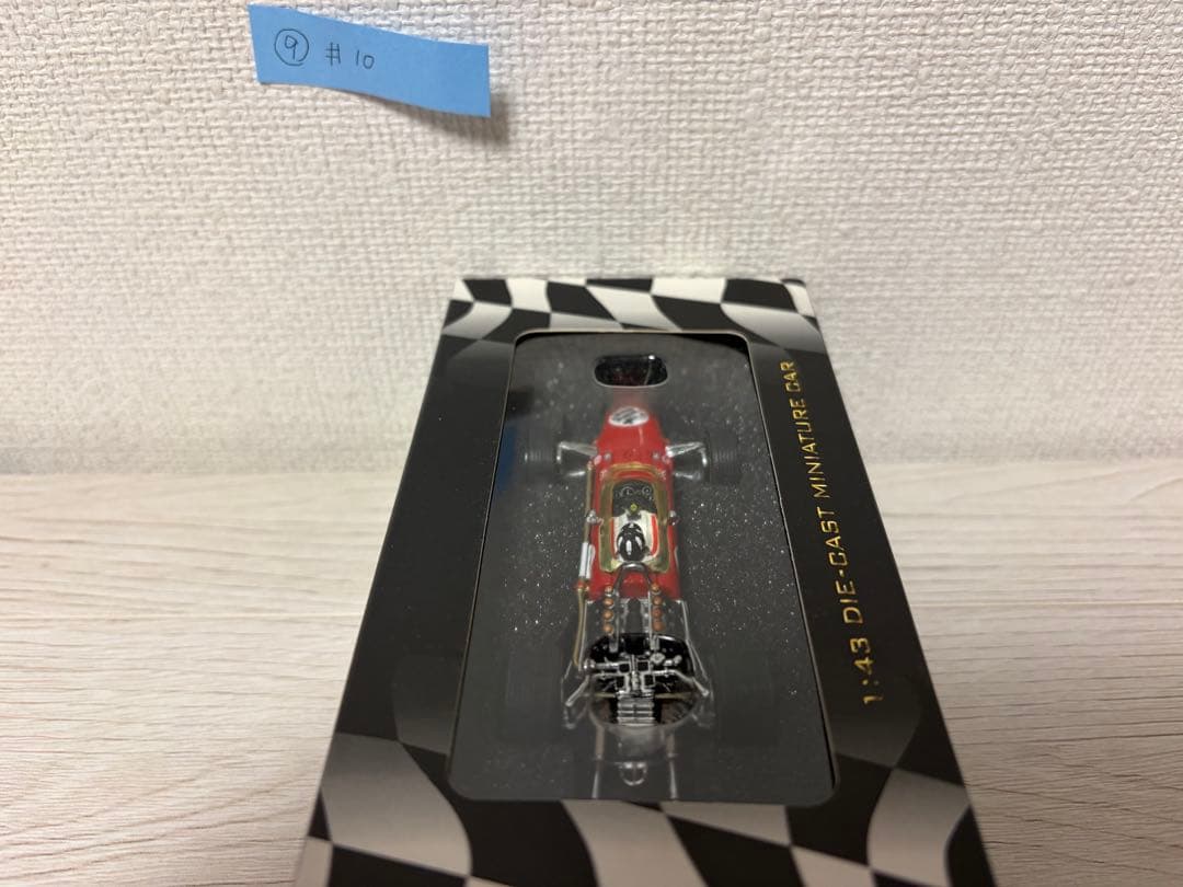 1/43 Lotus ダイキャストミニカー 赤