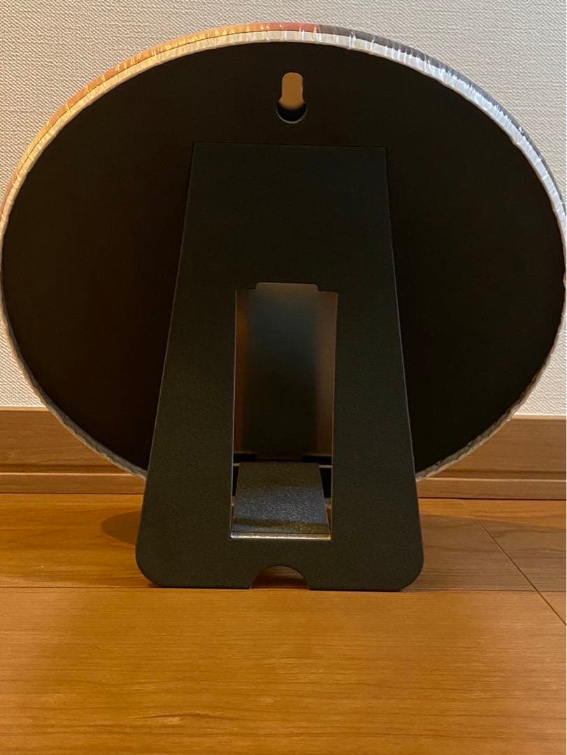 ジョー ランゲラック 缶バッチ風 インテリア 置き物