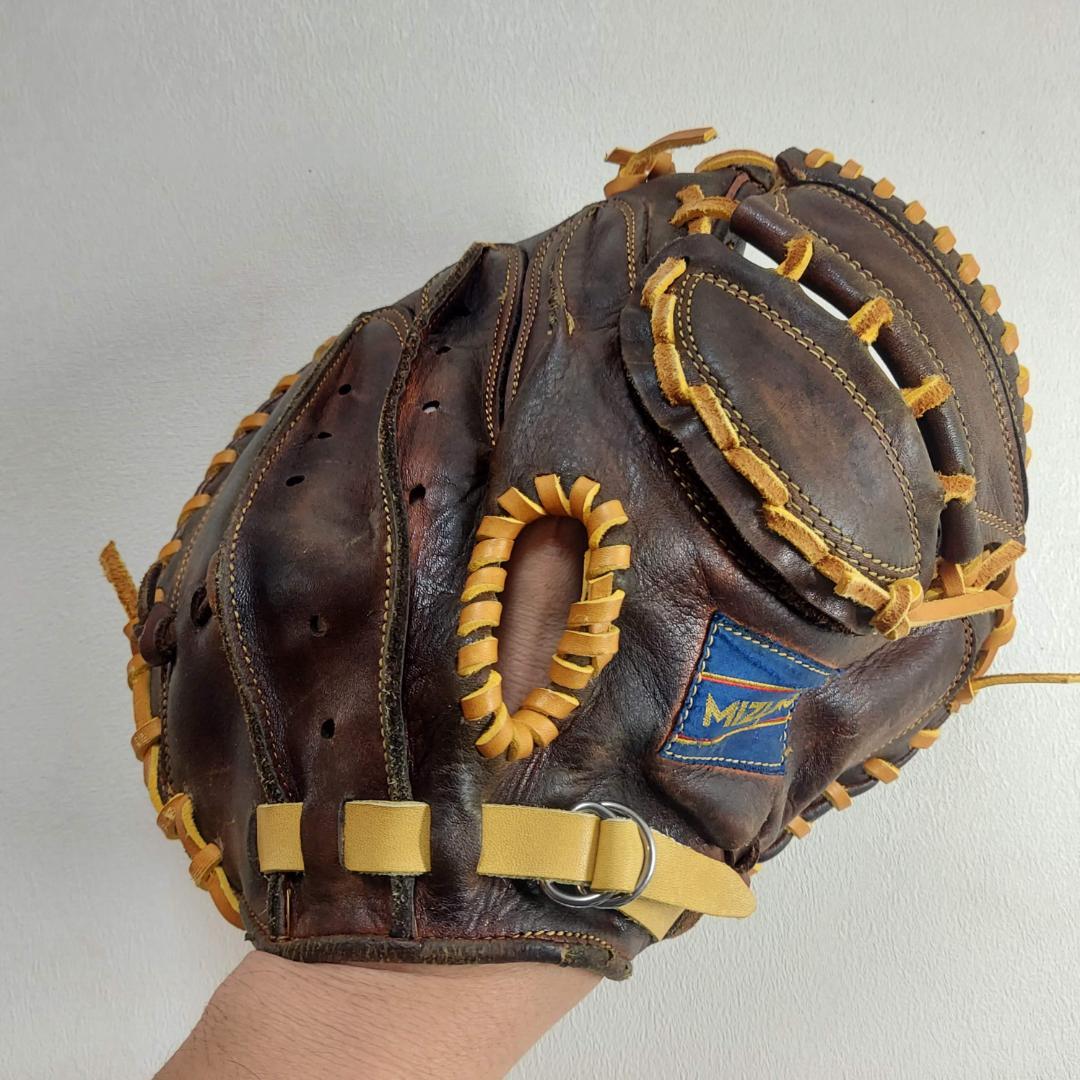 【超レア！ビンテージ再生品(色染め直し)】大人用・軟式　ミズノ