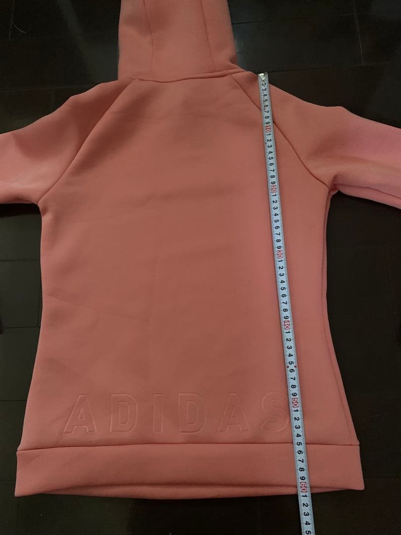 adidas ゴルフ ダンボールニット＆スカート　セットアップ　サーモンピンク