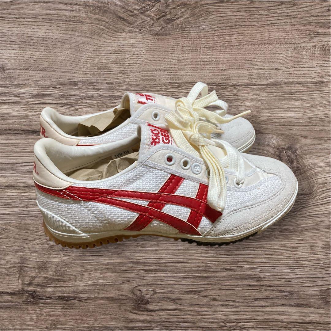 【希少・新品】asics アシックス バレーボールシューズ TVR115