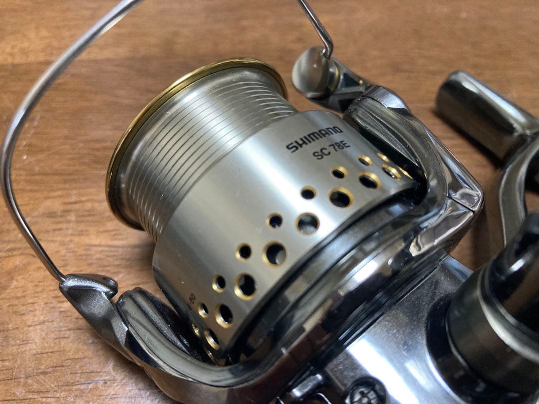 シマノ　01'ステラ FW2500S 箱•袋•付属品有り　ほぼデットストック