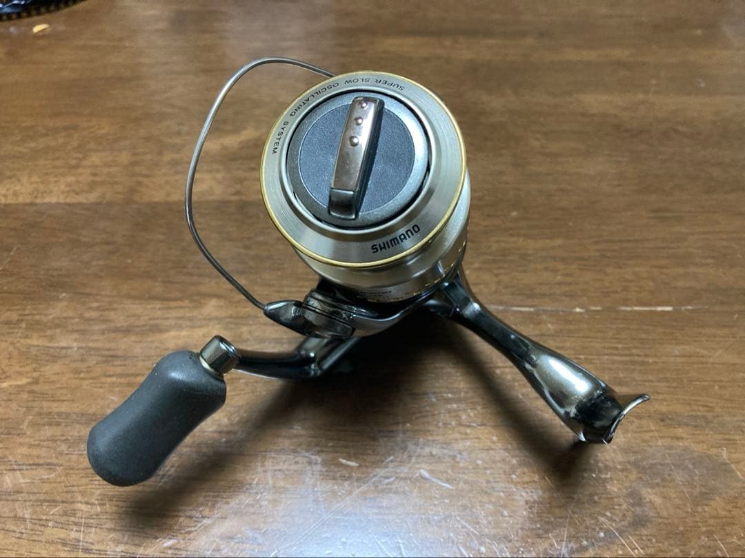 シマノ　01'ステラ FW2500S 箱•袋•付属品有り　ほぼデットストック