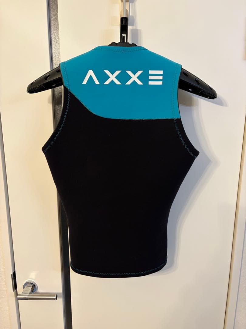 AXXE ノースリーブタッパー