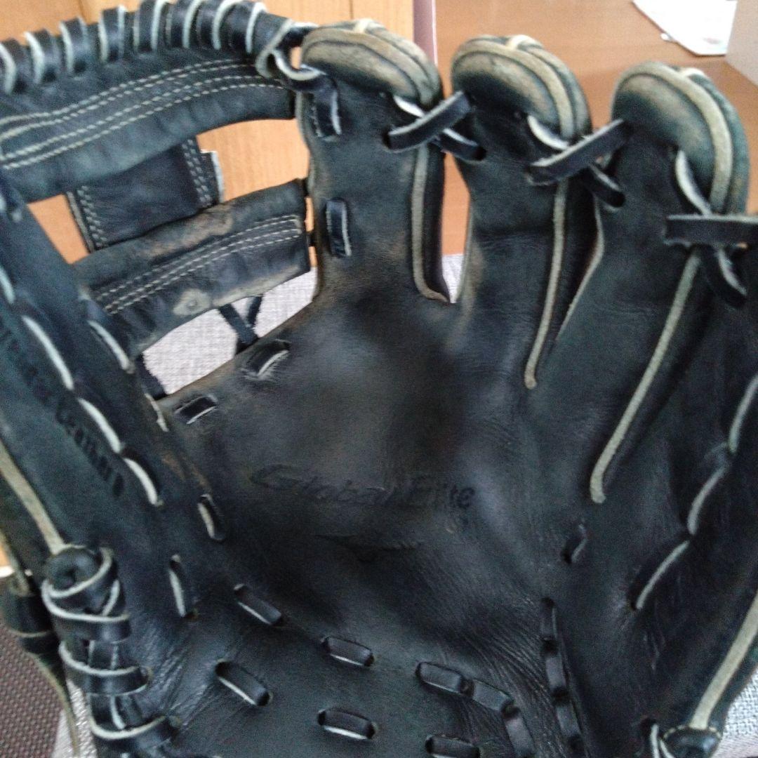 Mizuno Global Elite GA軟式少年用グローブ。