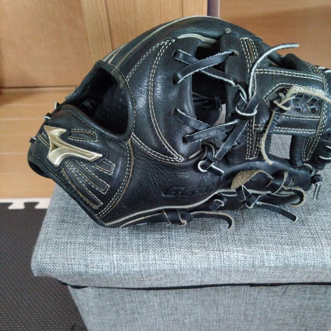 Mizuno Global Elite GA軟式少年用グローブ。