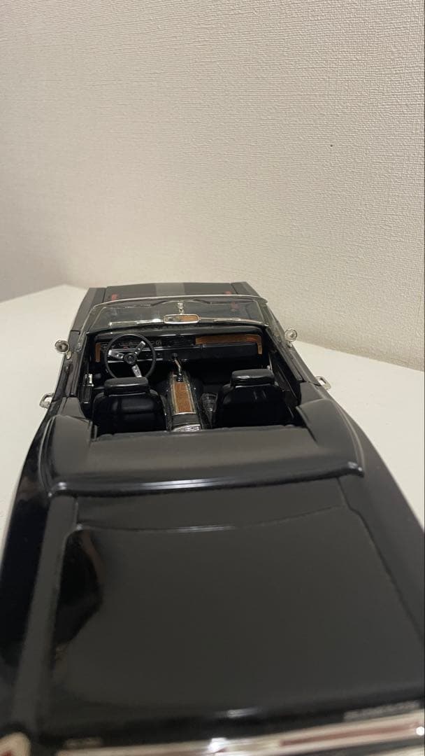 ミニカー 1969 Plymouth GTX 1:18 Scale
