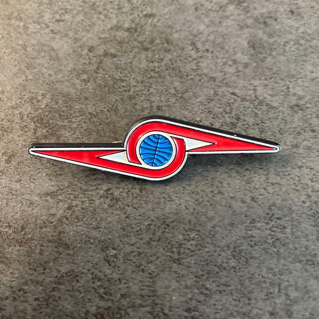 ウルトラマン　ピンバッジ　小学館　円谷プロ
