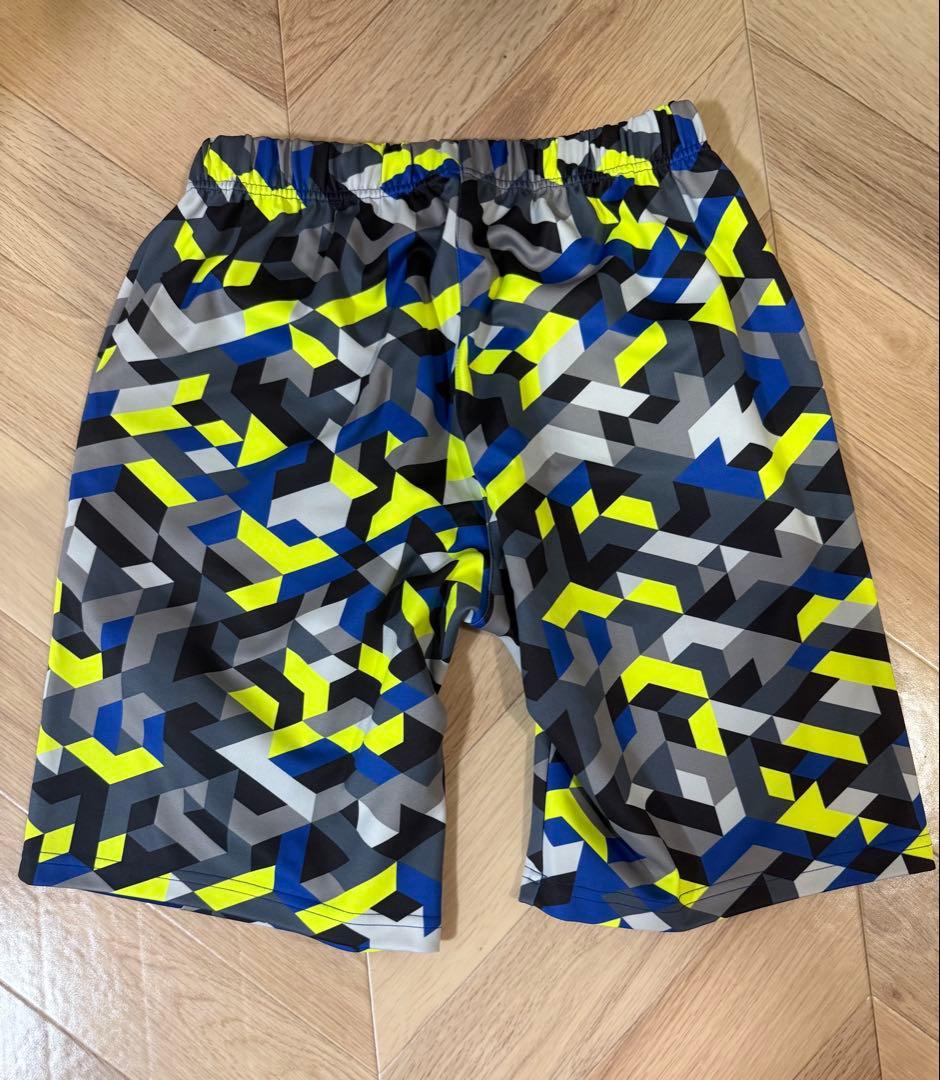 【廃盤商品　美品】ヨネックス バドミントン ハーフパンツ