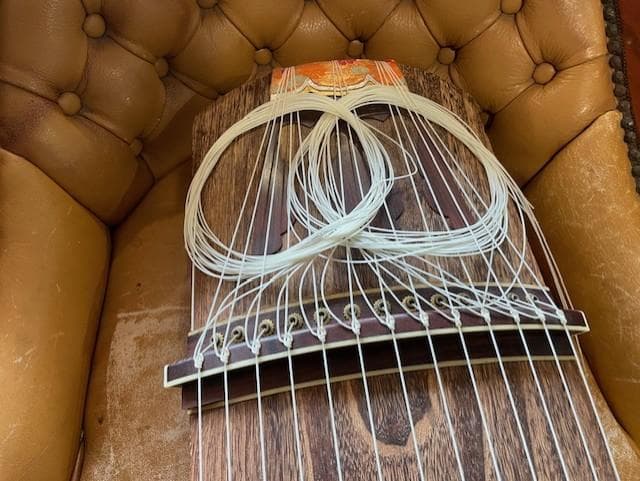 琴の部品とサテン生地セット
