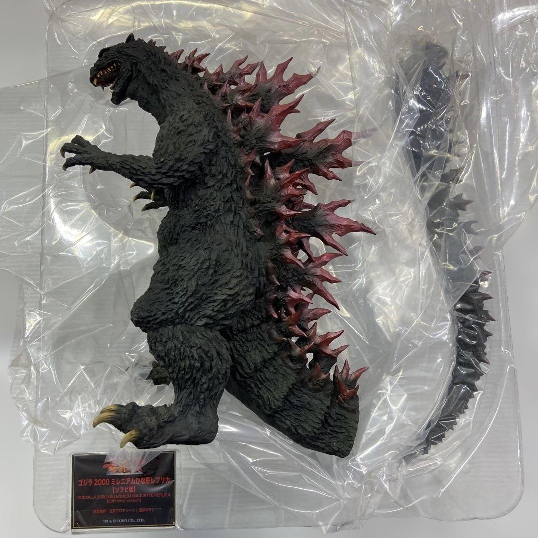 美品 リアルマスターコレクション ゴジラ2000 ミレニアム　ゴジラストア限定