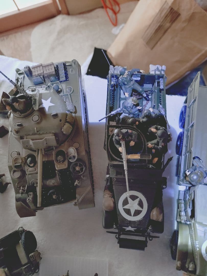 新春セール！美品完成品パットン大戦車軍団101空挺師団アルデンヌの森出撃準備