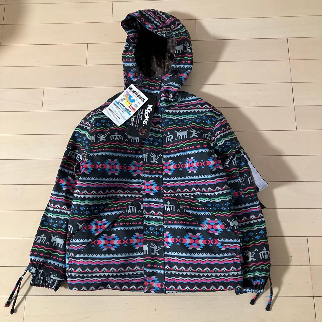 1.29 キックス 新品未使用 スノーボードウェア 上下 ブラック 総柄 130
