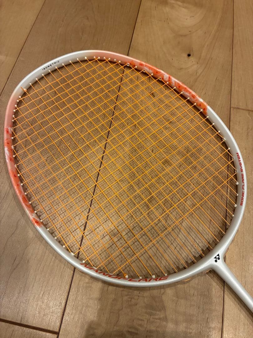 美品(定価14000円)YONEX バドミントンラケット