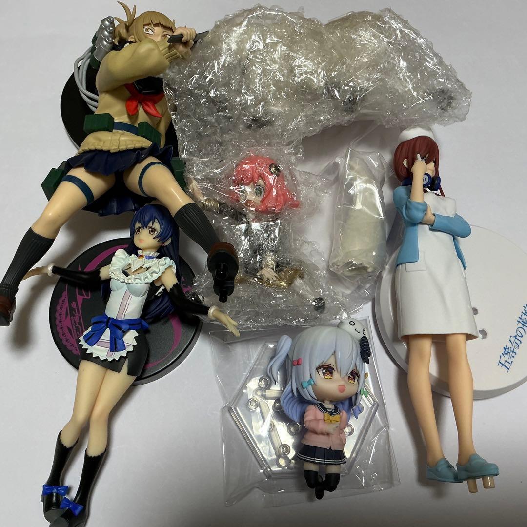 アニメ、コミック美少女系フィギュア　箱いっぱい詰め合わせ40点以上　　お買い得