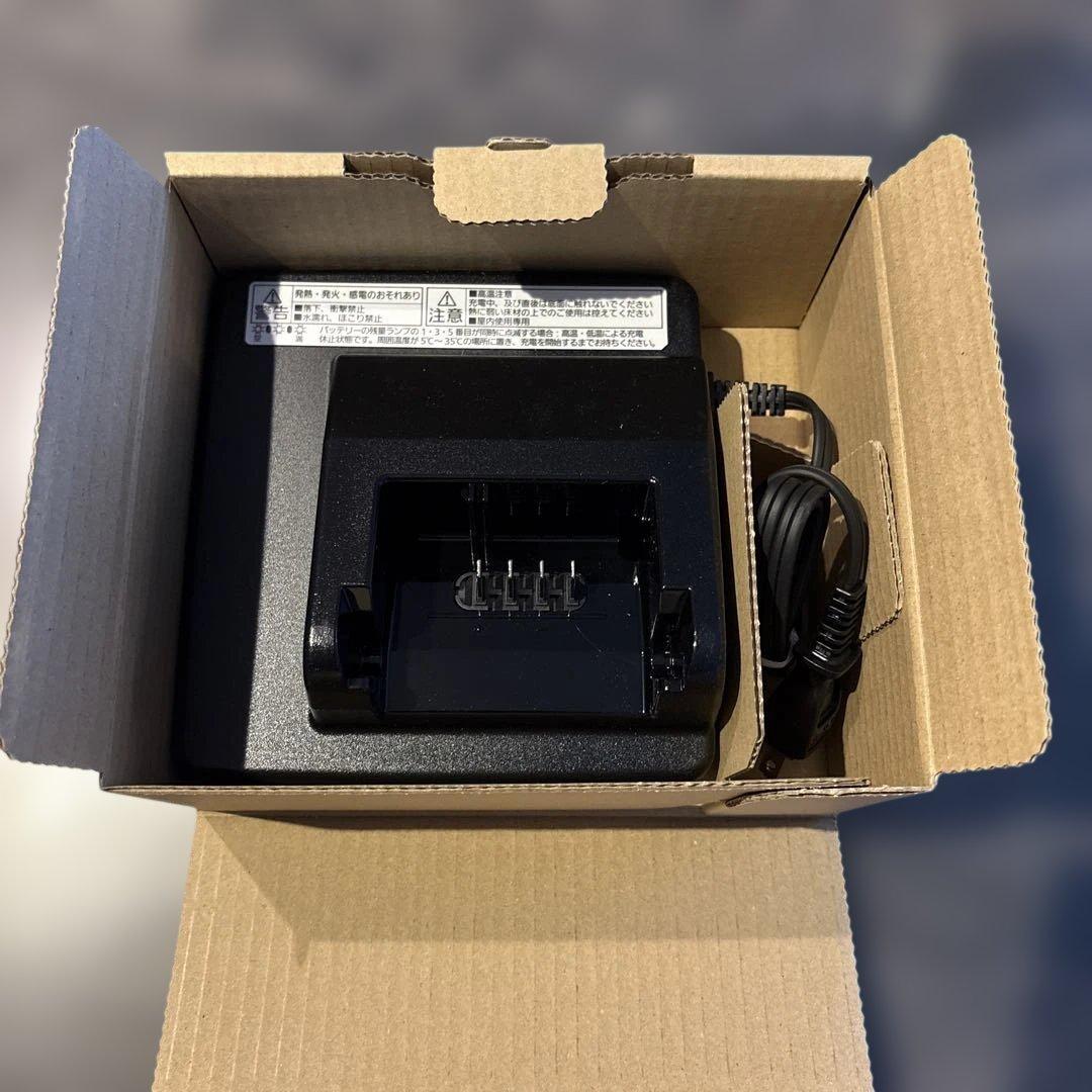 Panasonic NKJ074Z 電動自転車用バッテリー充電器