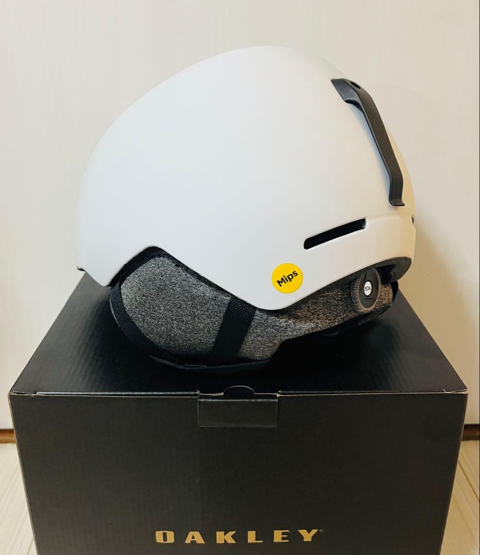 Oakley MOD1 MIPS Ｌサイズ