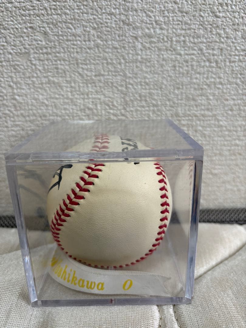 GIANTS 巨人　吉川尚輝　選手　サイン入りボール