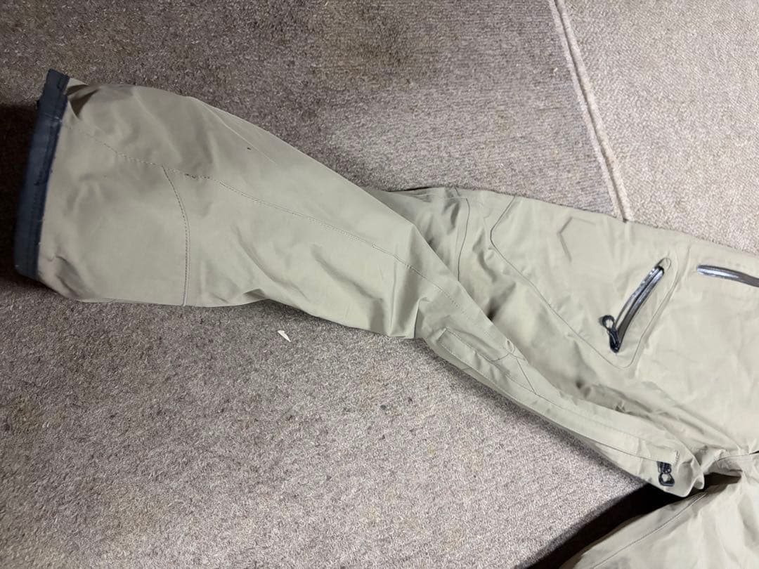 Radial VOLCOM GORE-TEX スノーボードパンツ ベージュ