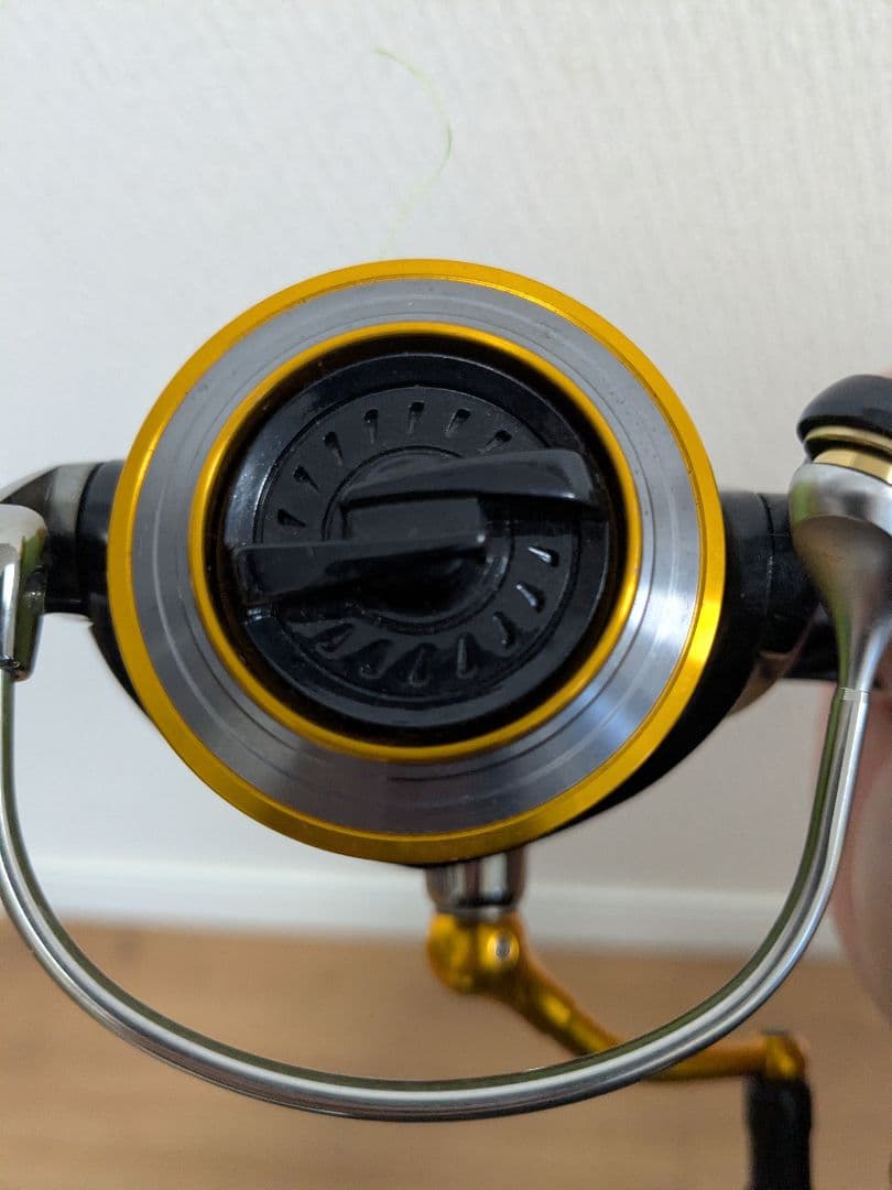 DAIWA　スピニングリール2個　REVROS2500　EXCELER2004H