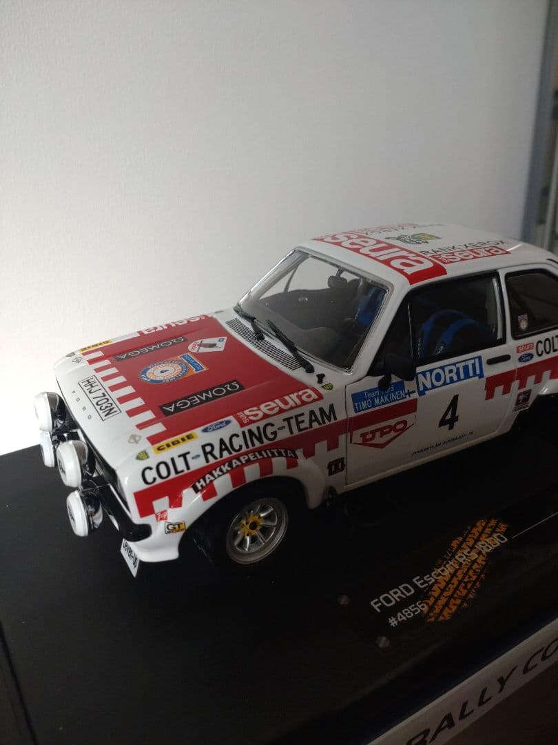 サンスター1:18　フォードエスコートRS