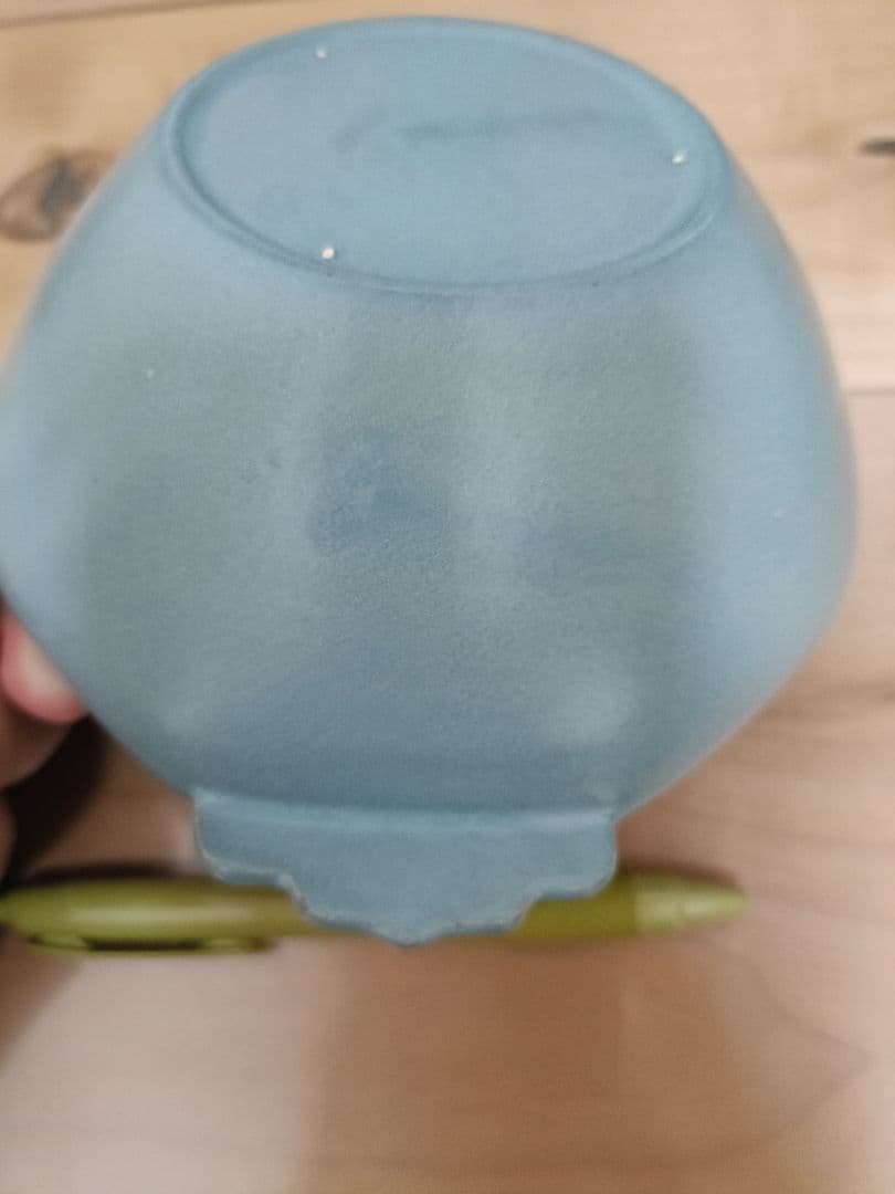 青磁　耳付き淡い青色八角形陶器ボウル