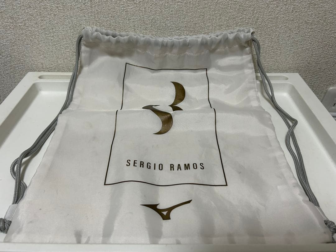 モレリアネオ4β JAPAN SR4セルヒオラモス 27.0cm