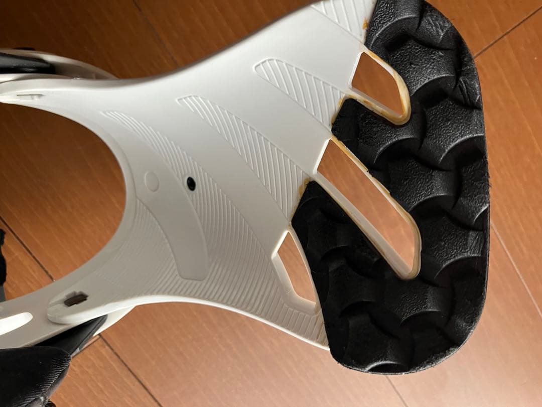 スノーボード　SALOMON ビンディング、ボードカバー付き