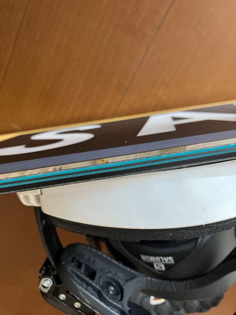 スノーボード　SALOMON ビンディング、ボードカバー付き