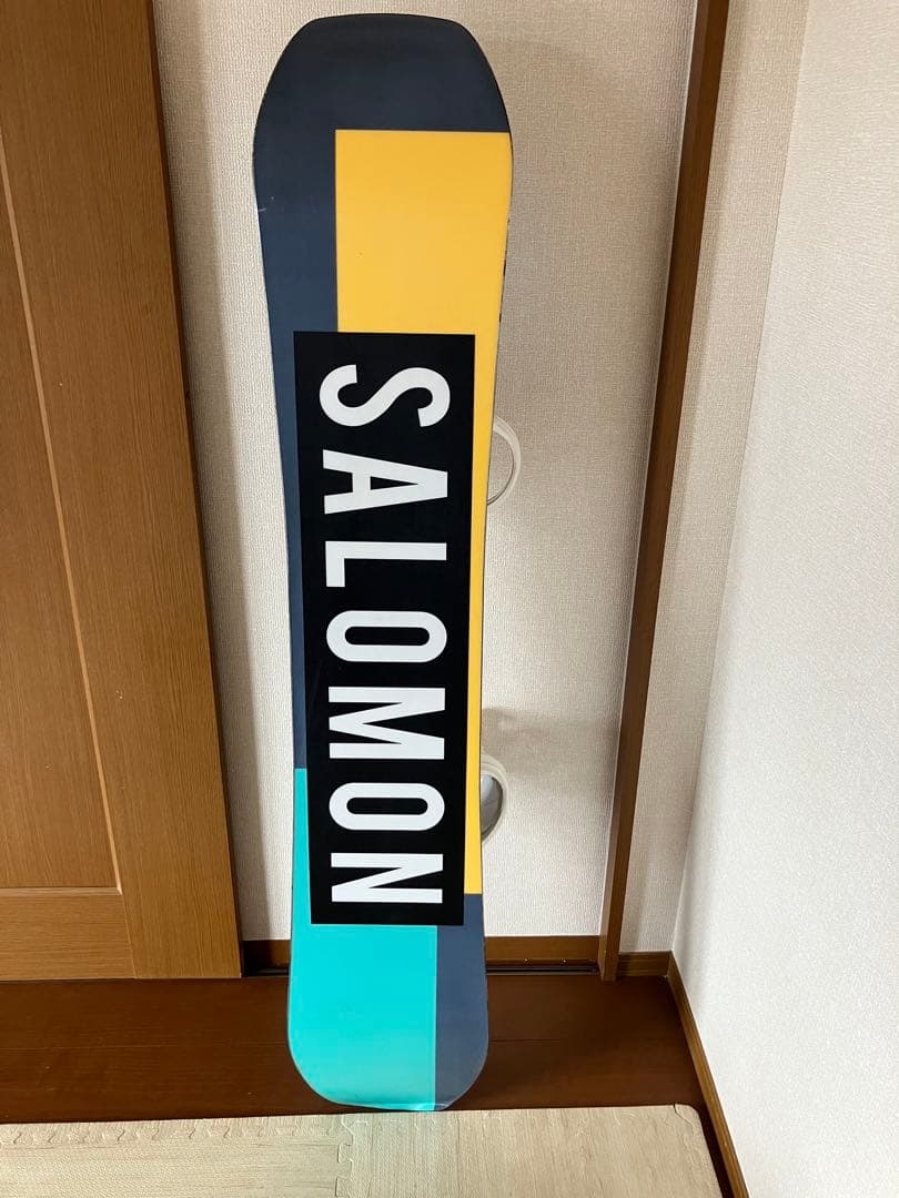 スノーボード　SALOMON ビンディング、ボードカバー付き