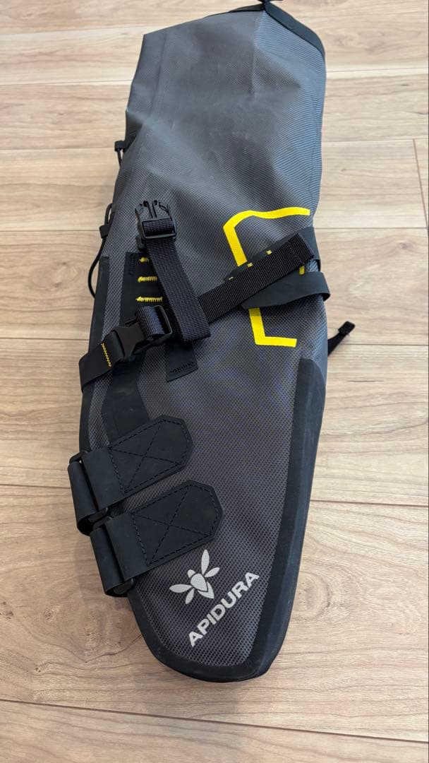 APIDURA サドルバッグ 14L ドライシリーズ