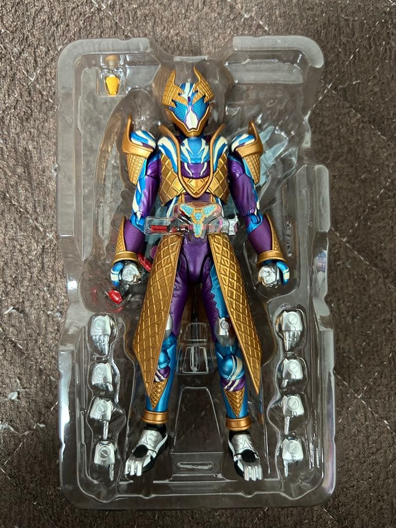 S.H.Figuarts 仮面ライダーガヴ ブリザードソルベフォーム
