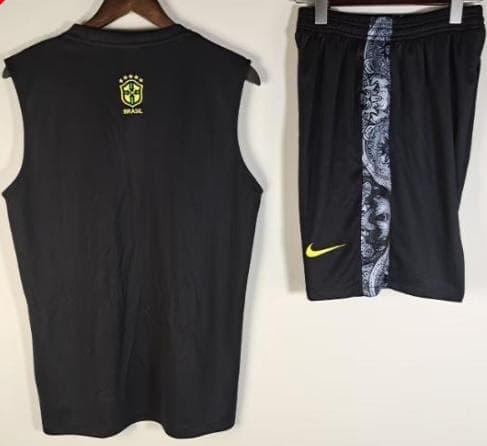 ブラジル代表 Nike ノースリーブジャージ&ショートパンツ