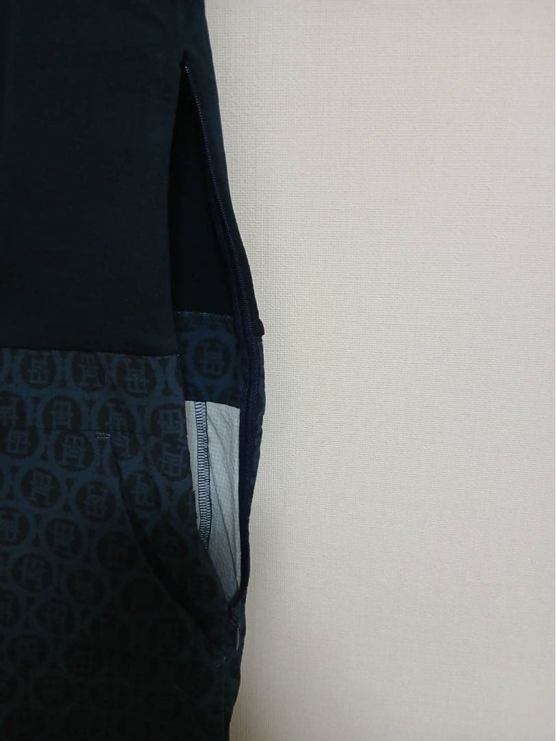 新品 トミーヒルフィガーゴルフノースリーブワンピース
