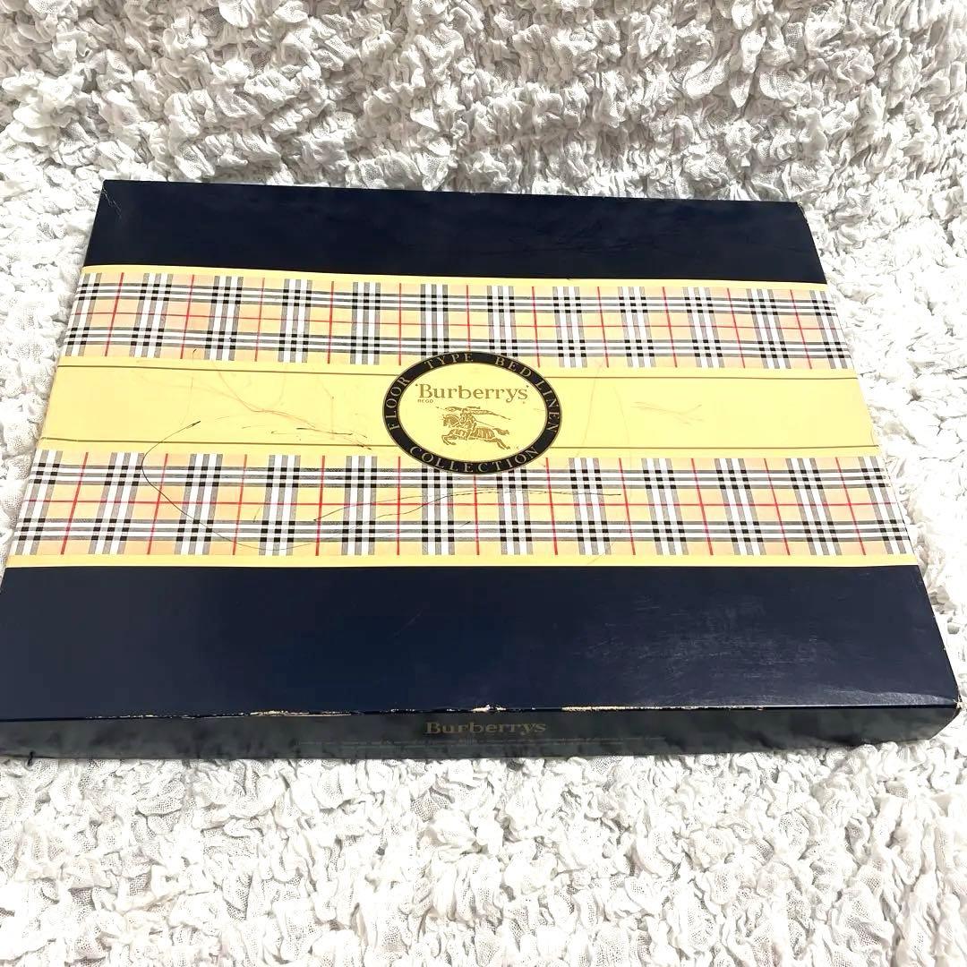 Burberry チェック柄タオルケット 140×190cm