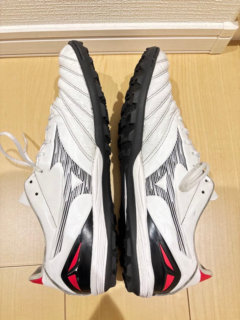 Mizuno Morelia NEO トレーニングシューズ