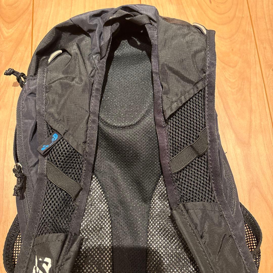 Salomon TRAIL 10 ブラック