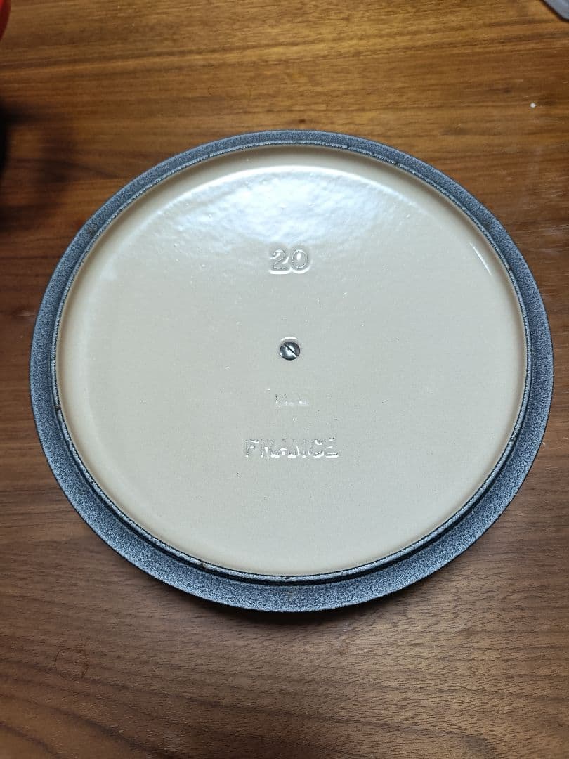 【美品】 LE CREUSET 赤色 両手鍋 20cm
