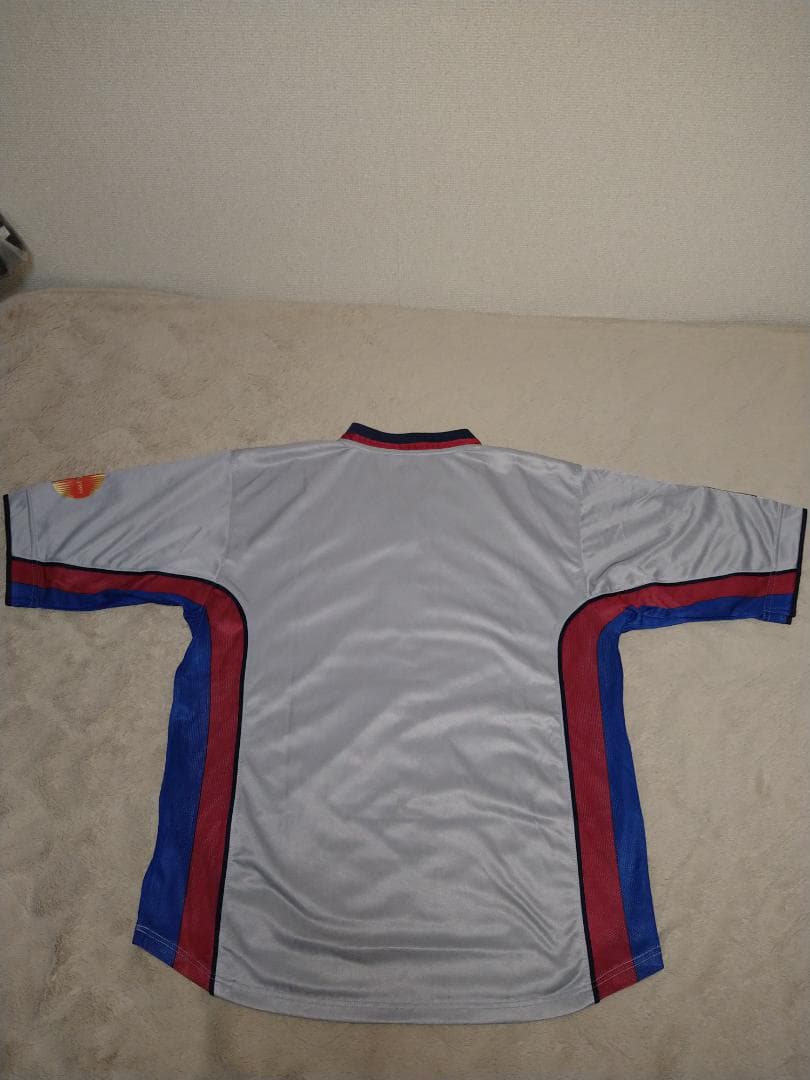 FC Barcelona Nike シャツ シルバー1999年記念　注意事項あり
